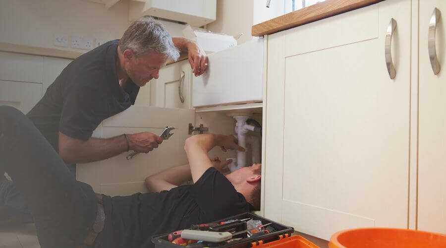 Professional burst pipe repair services in Shamrock, TX